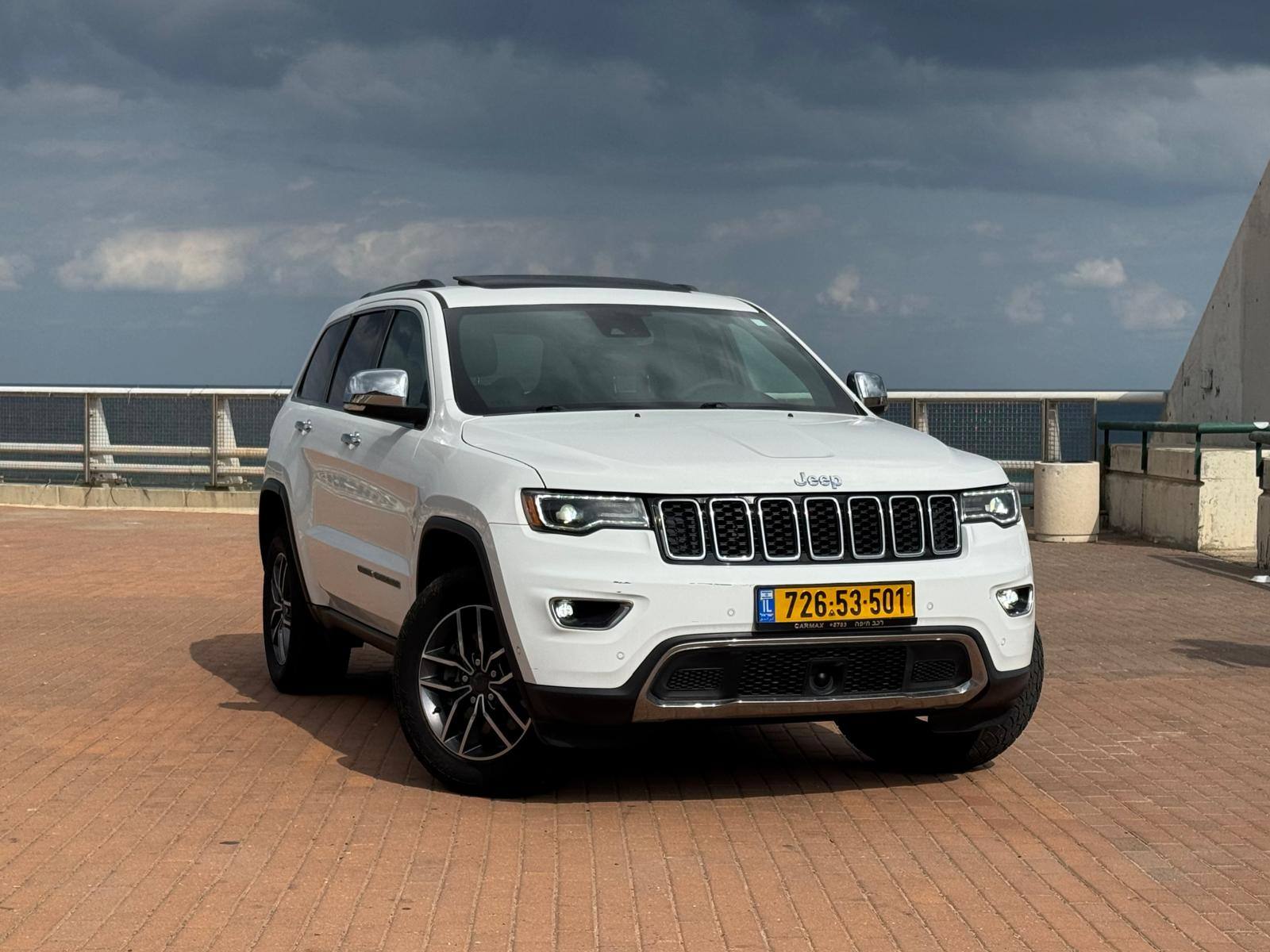 קרייזלר GRAND CHEROKEE