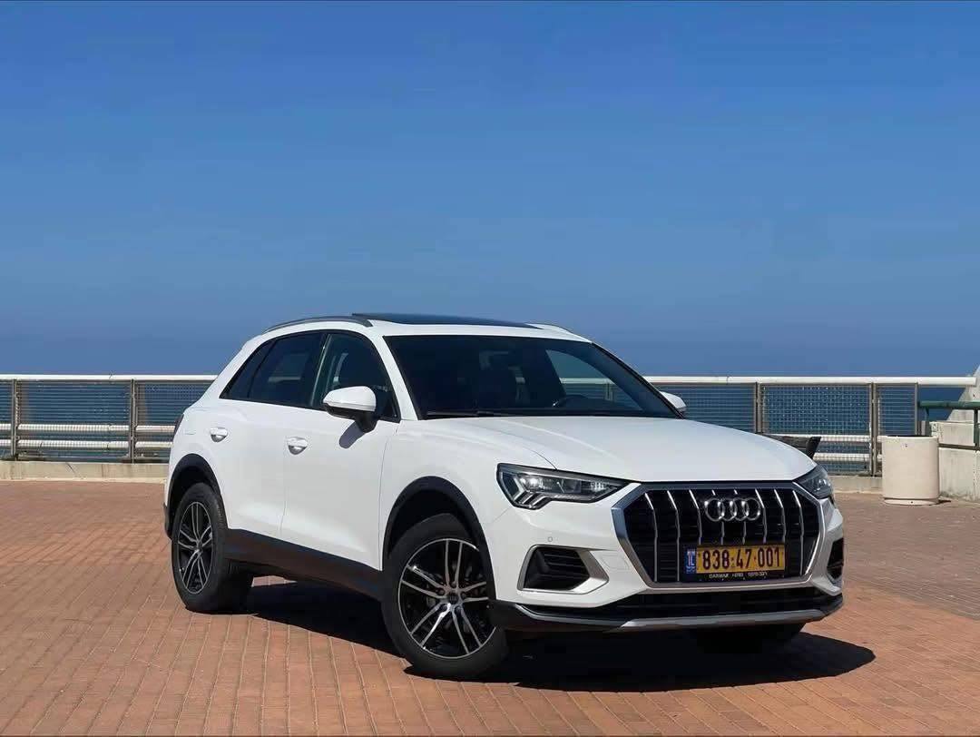 אאודי Q3