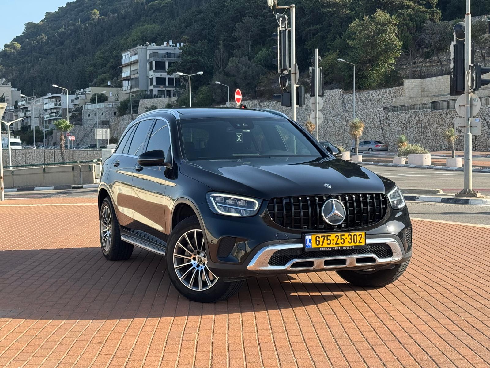 מרצדס GLC300 E 4MATIC