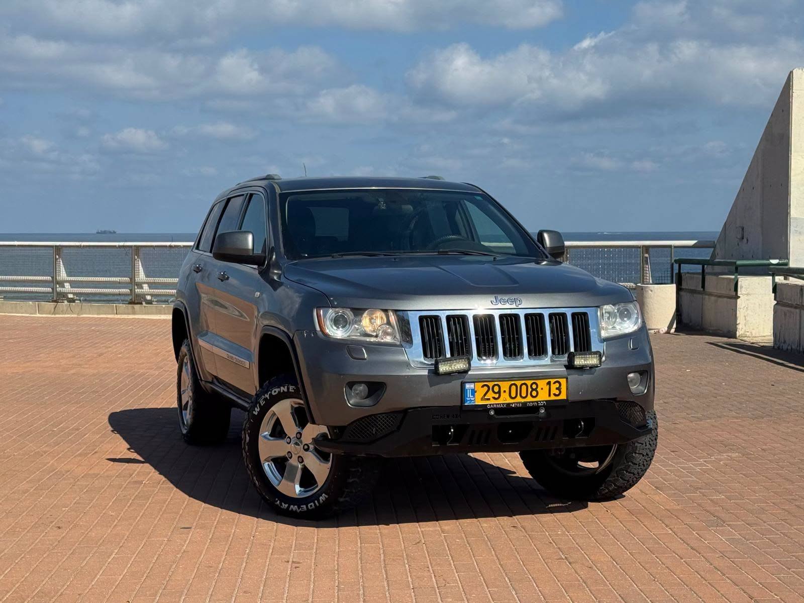 קרייזלר גרנד שירוקי
